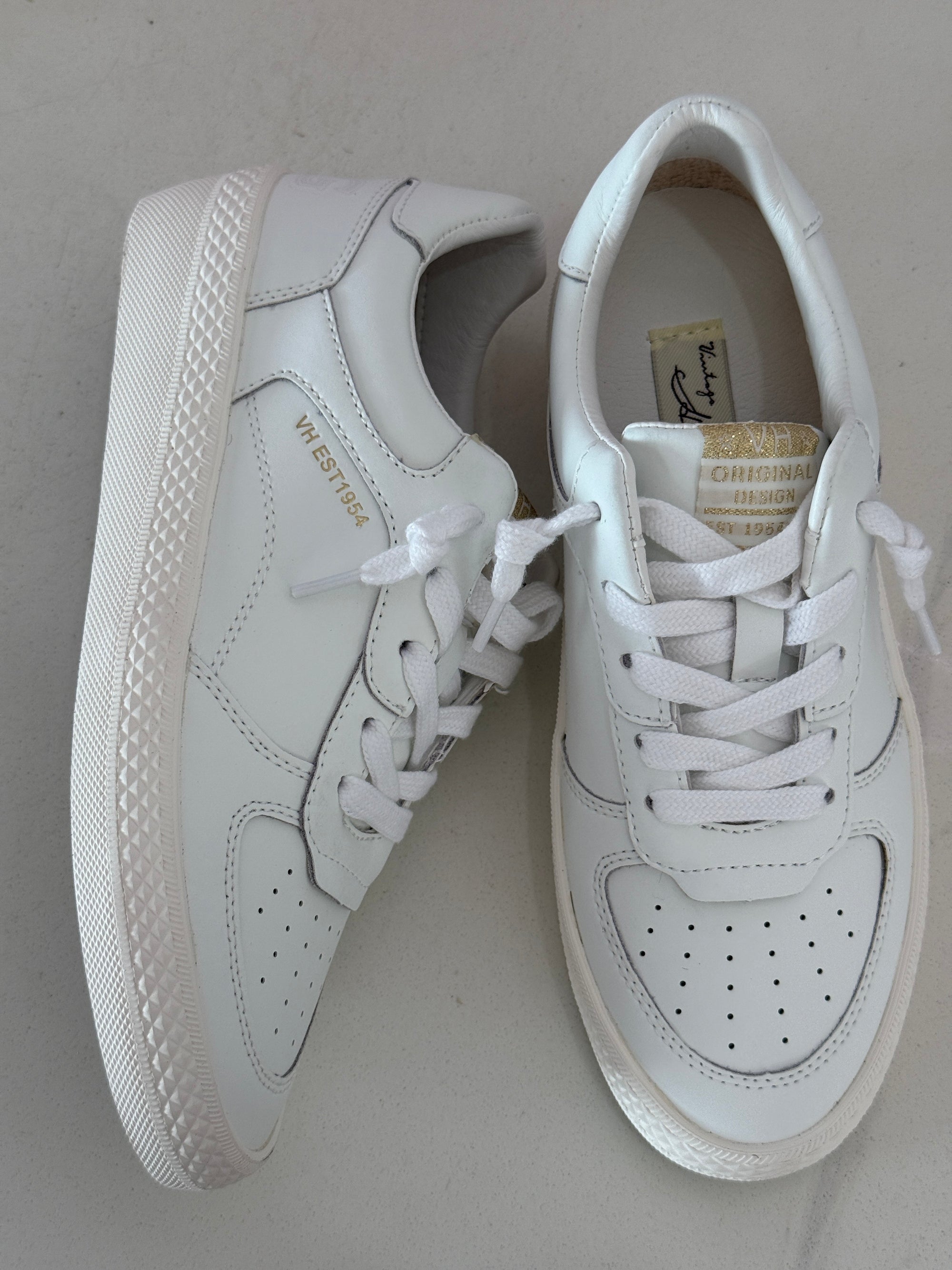Fast 9 Sneaker